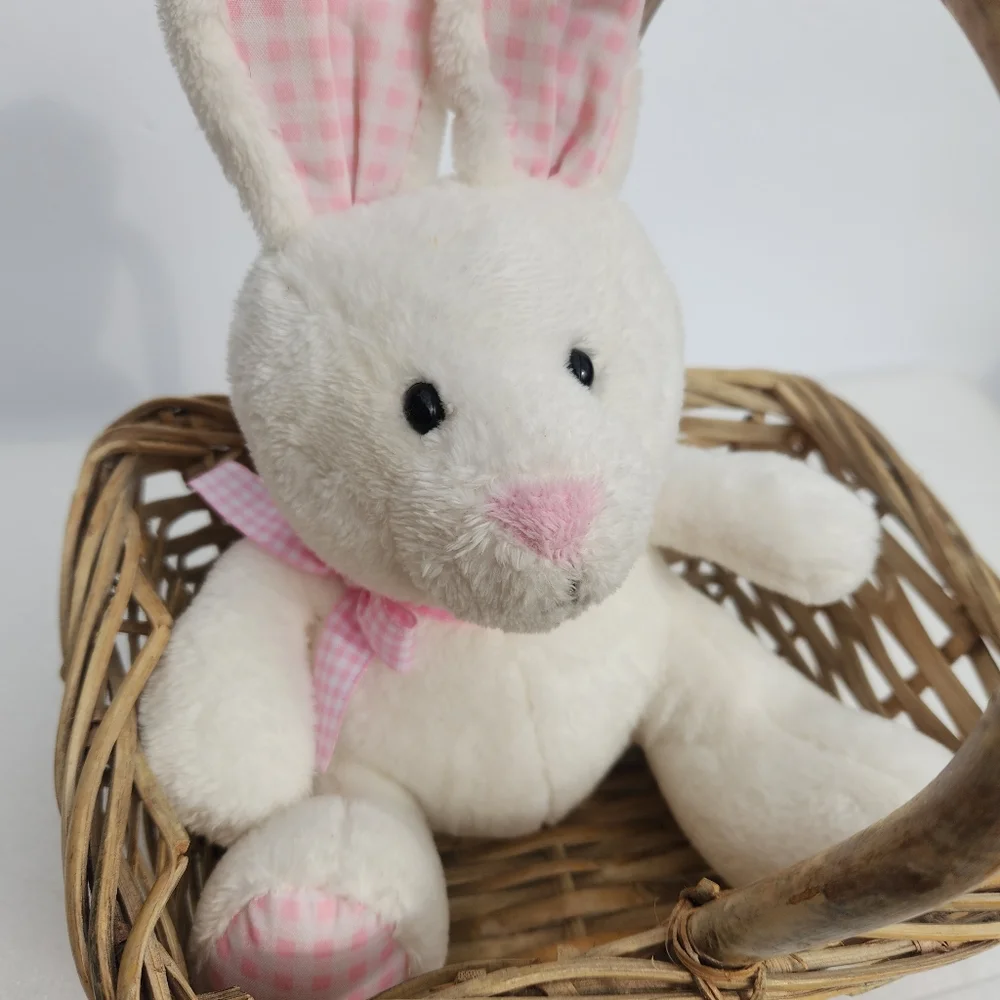EASTER plush pink